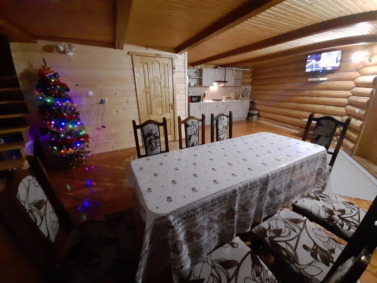 Villa Прутець à Mykulychyn Extérieur photo