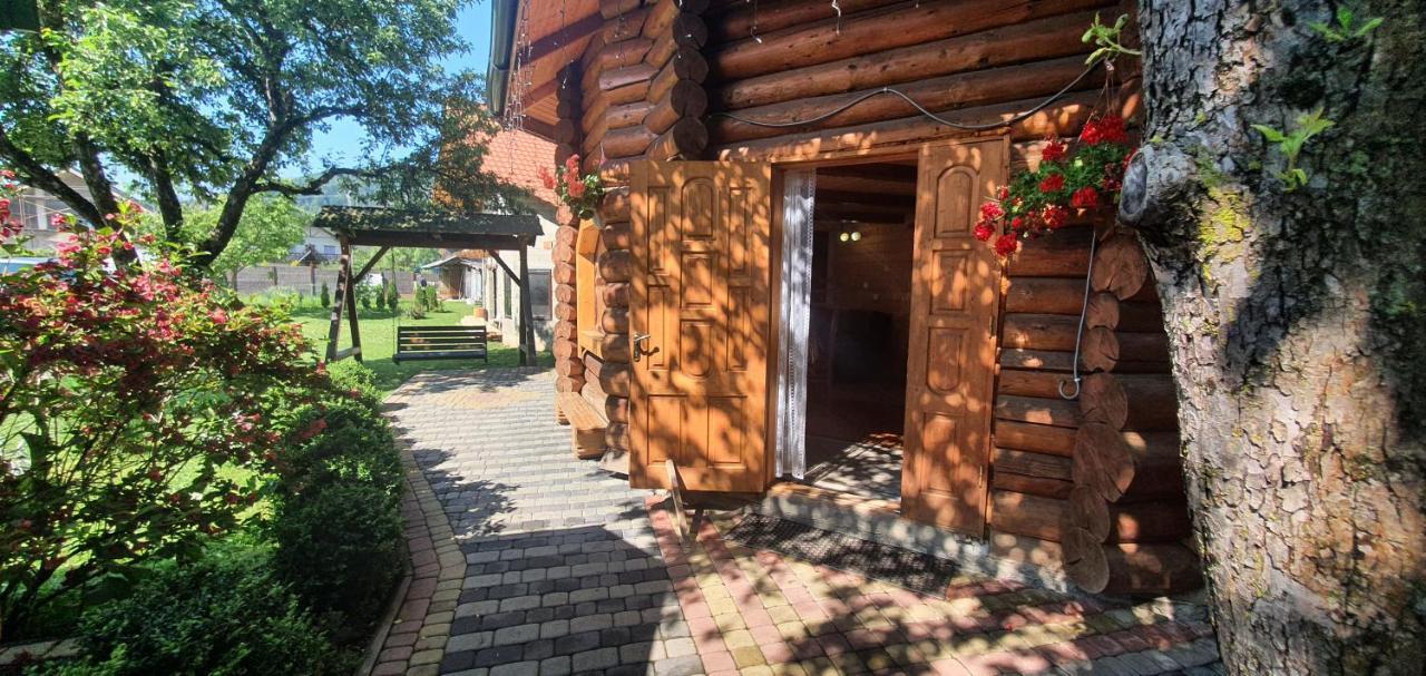 Villa Прутець à Mykulychyn Extérieur photo